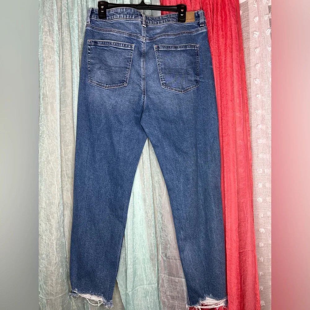 American Eagle Outfitters Relaxed Fit Blue Jeans - Picture 2 of 5
